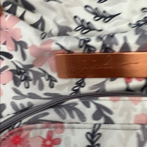 Ju-Ju-Be Pink and Gray Floral Baby Bag - Picture 2 of 7